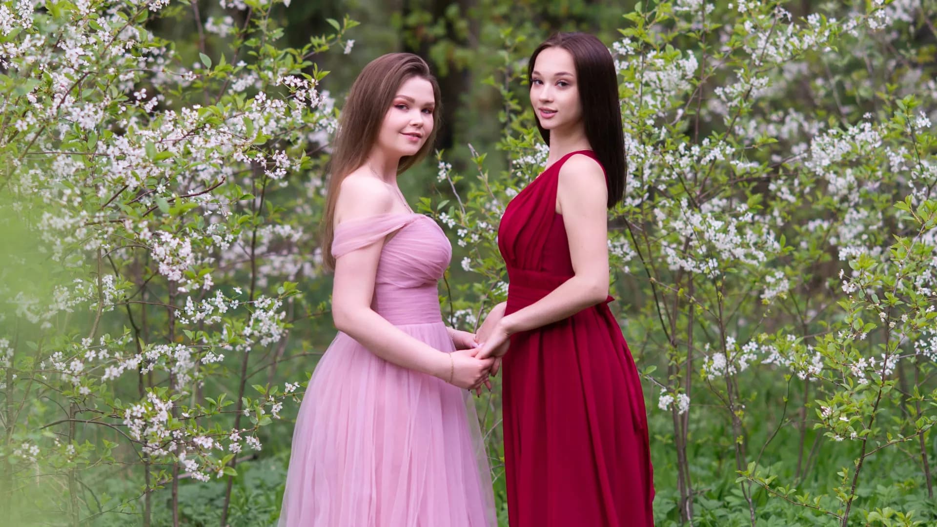 Bold Return of Color in Wedding Fashion From Red to Pastels