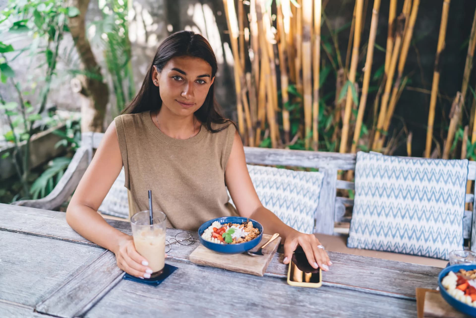 To Eat But What to Eat- a Model's Diary