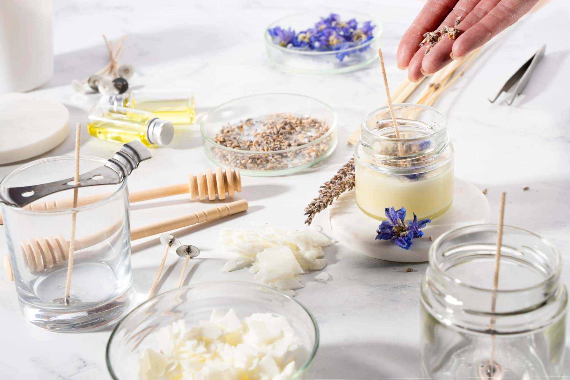 How to Make DIY Aromatherapy Candles for Relaxation